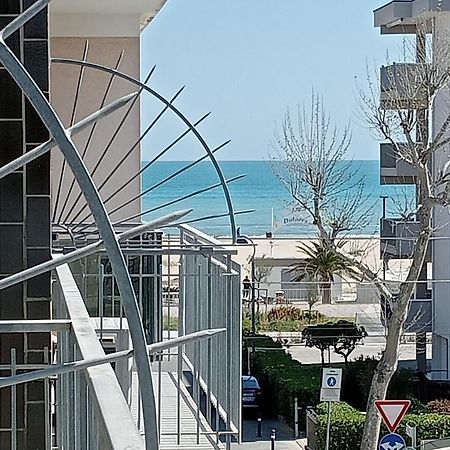 Appartamenti Carlotta Rimini Luaran gambar