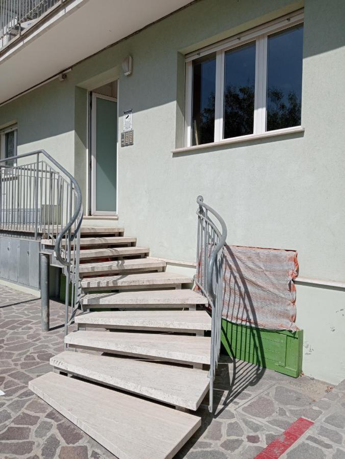 Appartamenti Carlotta Rimini Luaran gambar