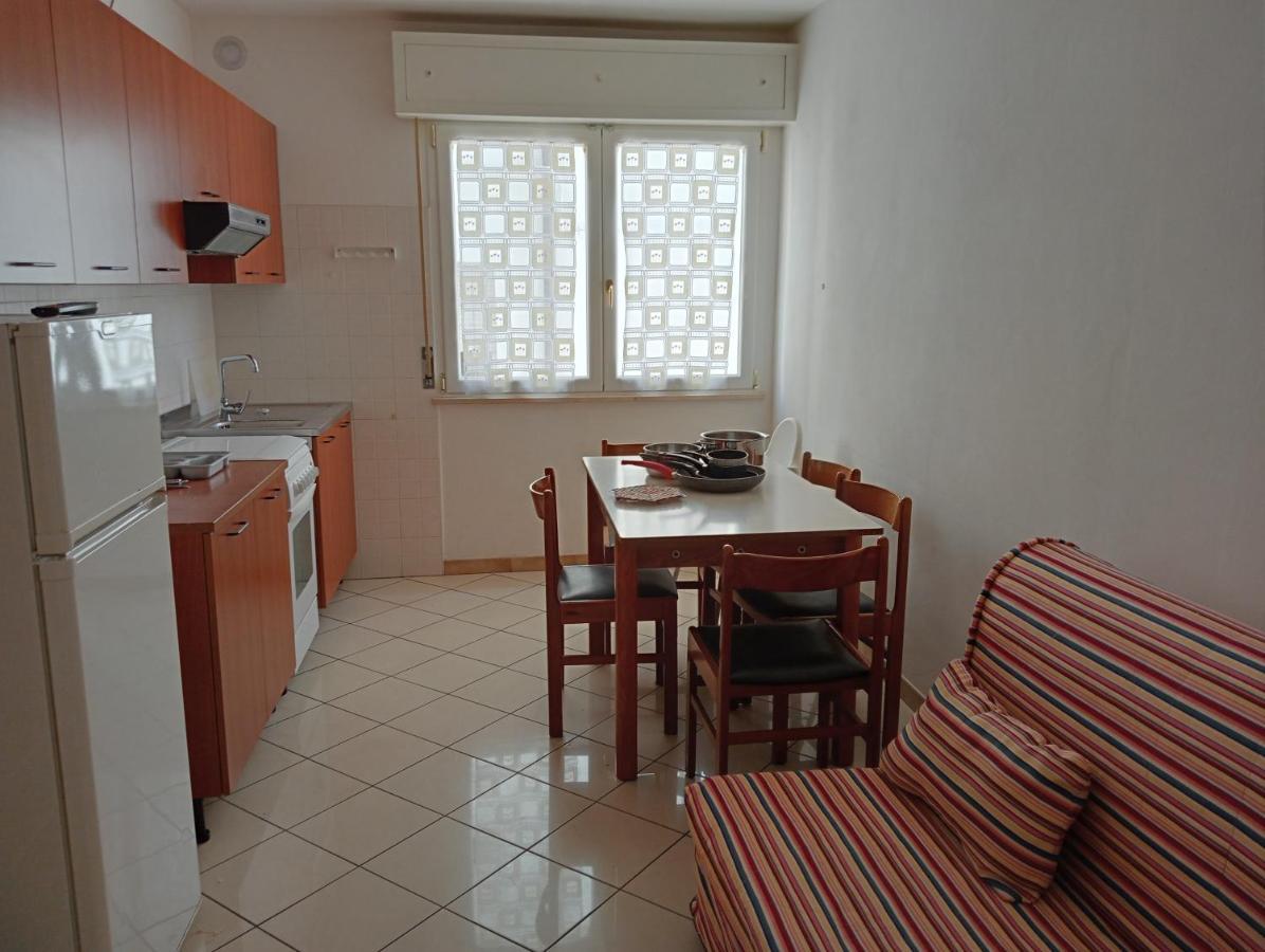 Appartamenti Carlotta Rimini Luaran gambar