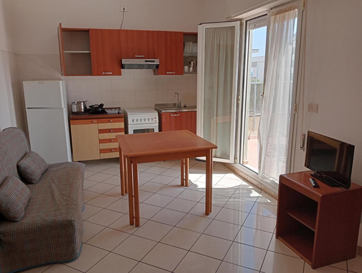Appartamenti Carlotta Rimini Luaran gambar