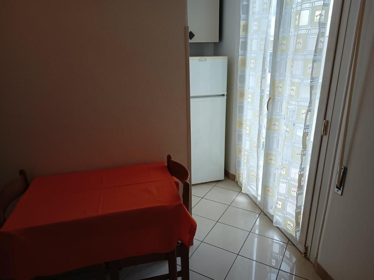 Appartamenti Carlotta Rimini Luaran gambar