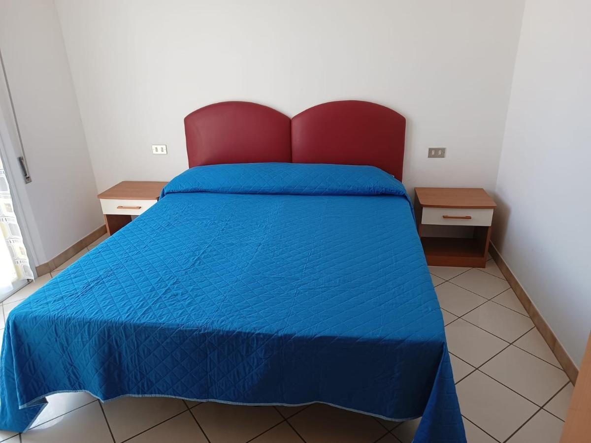Appartamenti Carlotta Rimini Luaran gambar